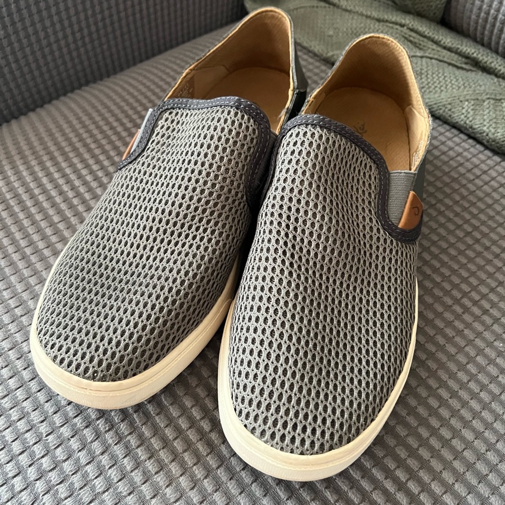 Women’s Olukai Slip On Shoes Size 10